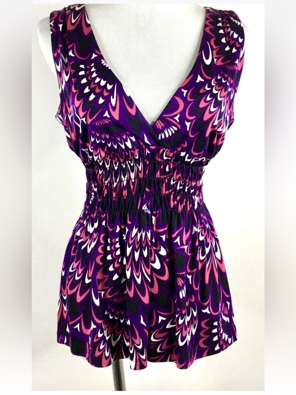 TRINA TURK sz LARGE 100% SILK SMOCKED WAIST SLEEVELESS TANK BLOUSE PSYCHEDELIC